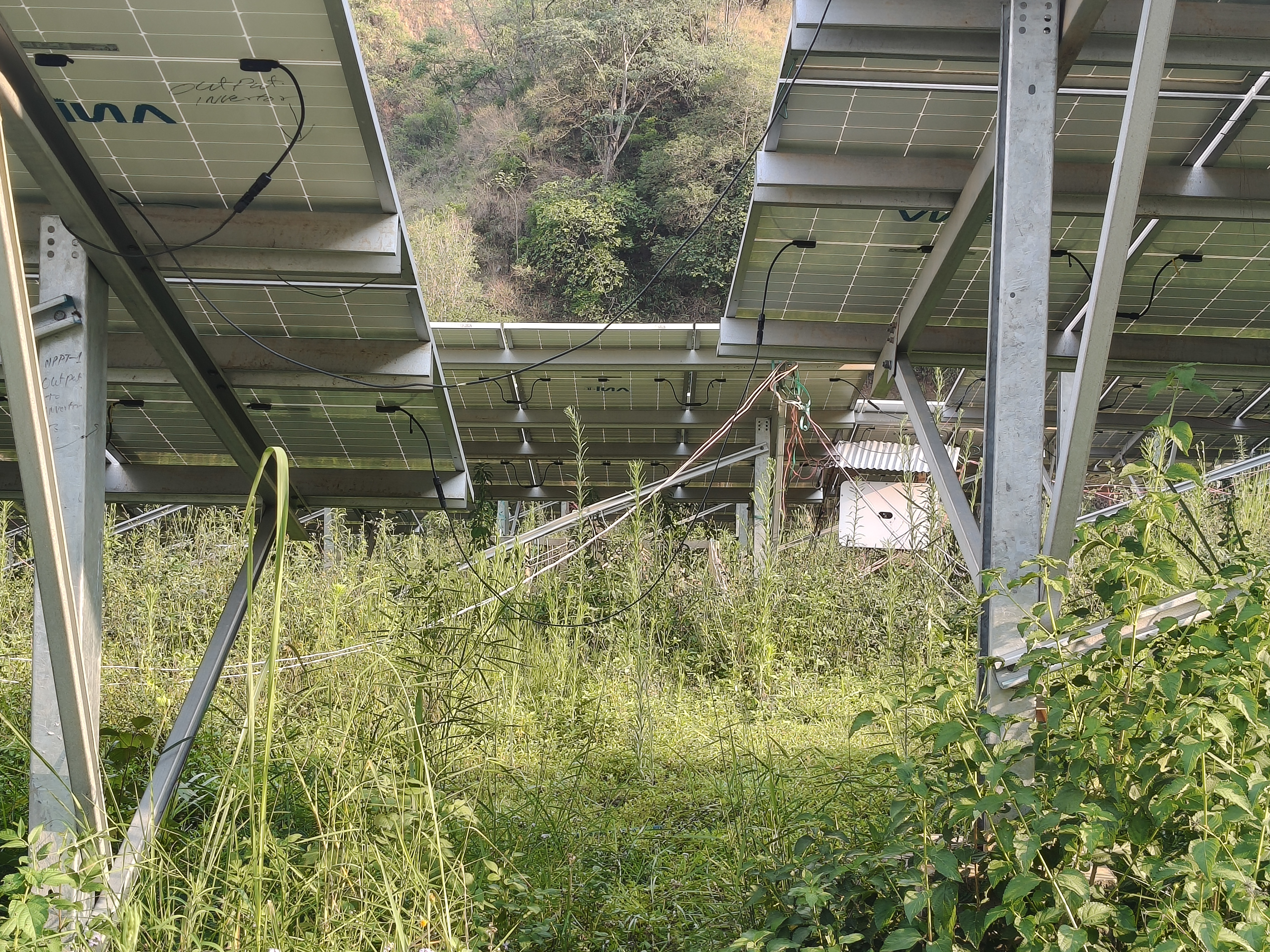 Solar plant infrastructure and cabling